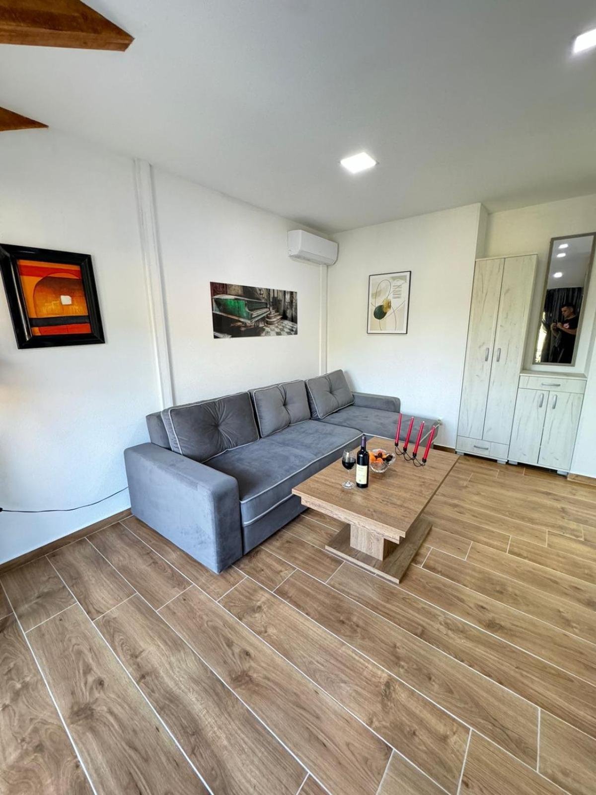 Villagio Virpazar Luaran gambar