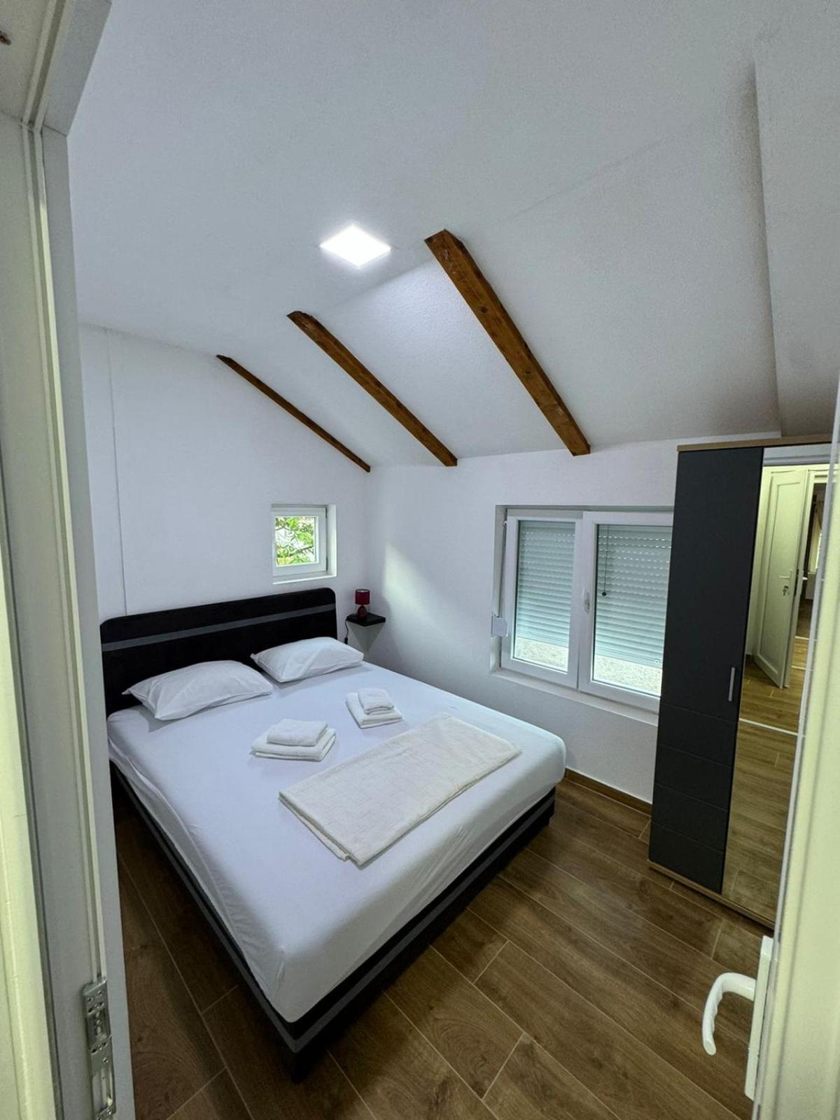 Villagio Virpazar Luaran gambar