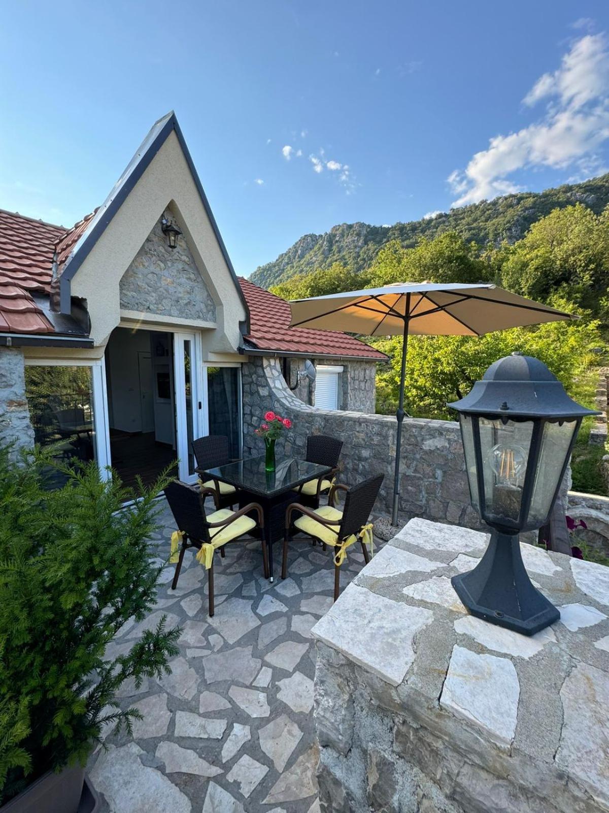 Villagio Virpazar Luaran gambar