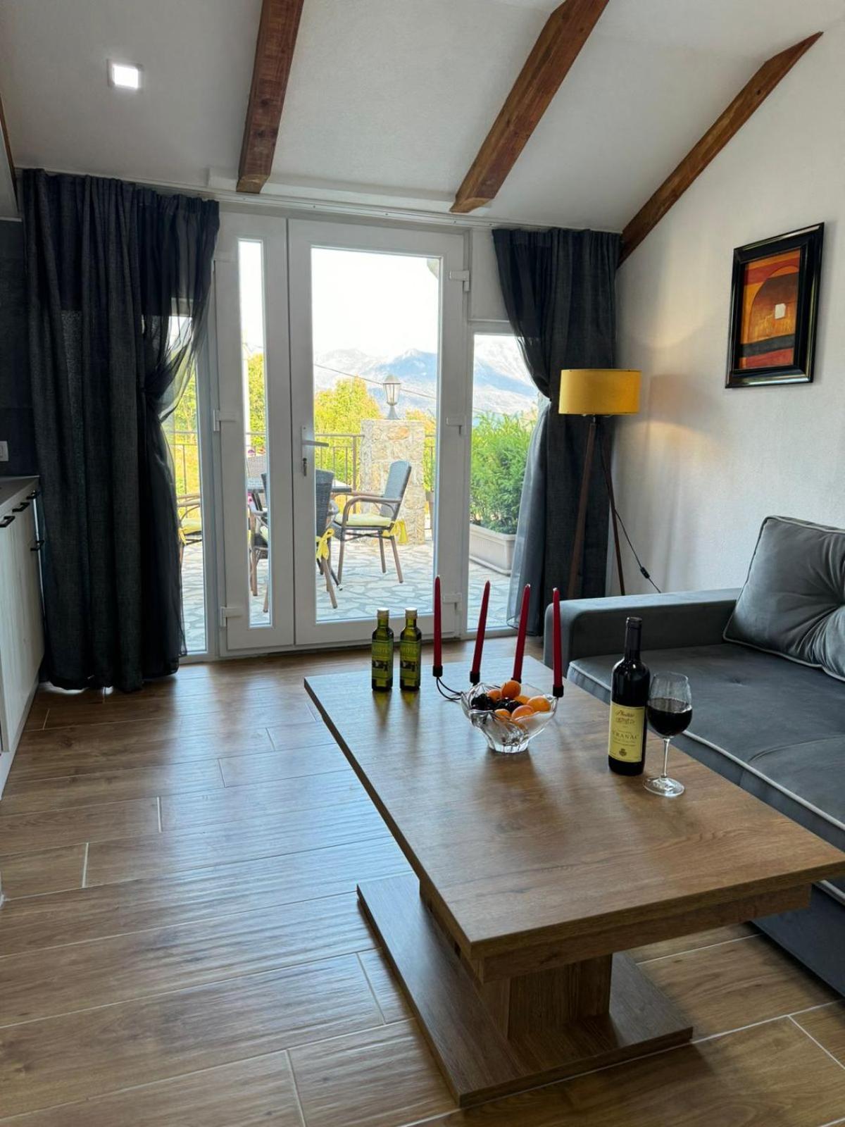 Villagio Virpazar Luaran gambar