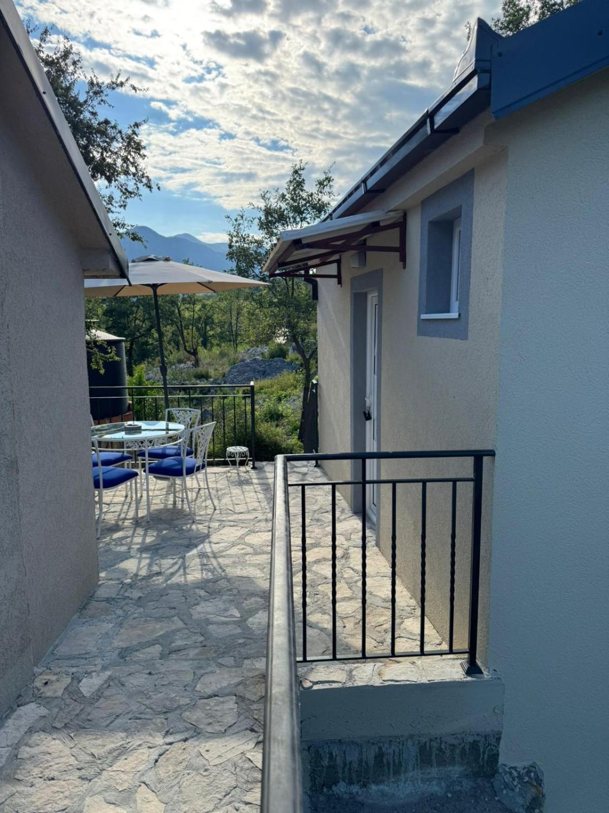 Villagio Virpazar Luaran gambar