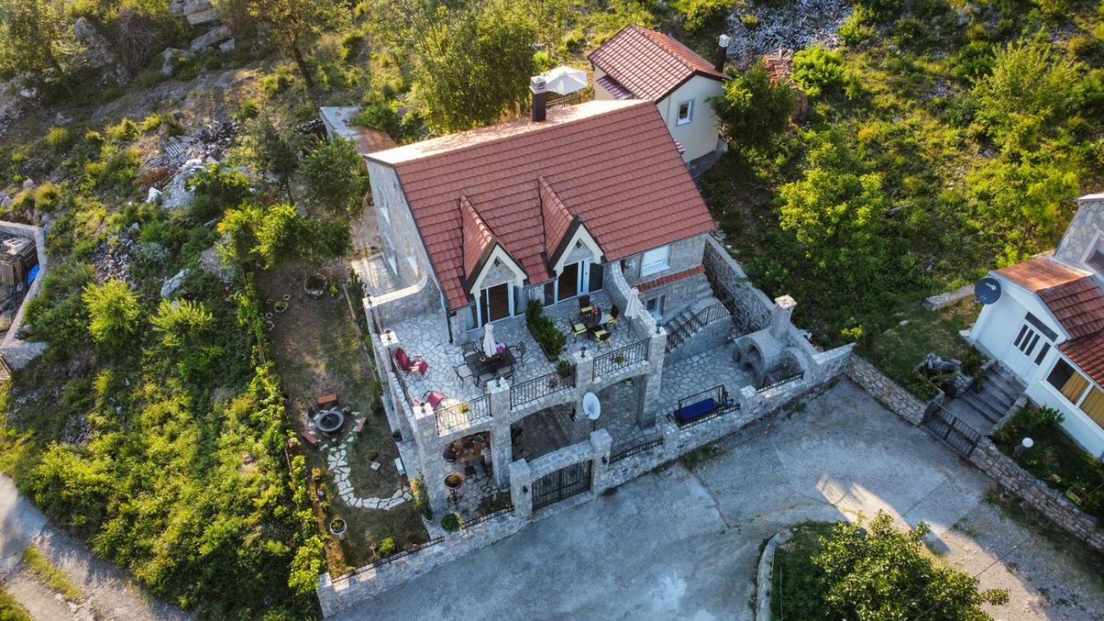 Villagio Virpazar Luaran gambar