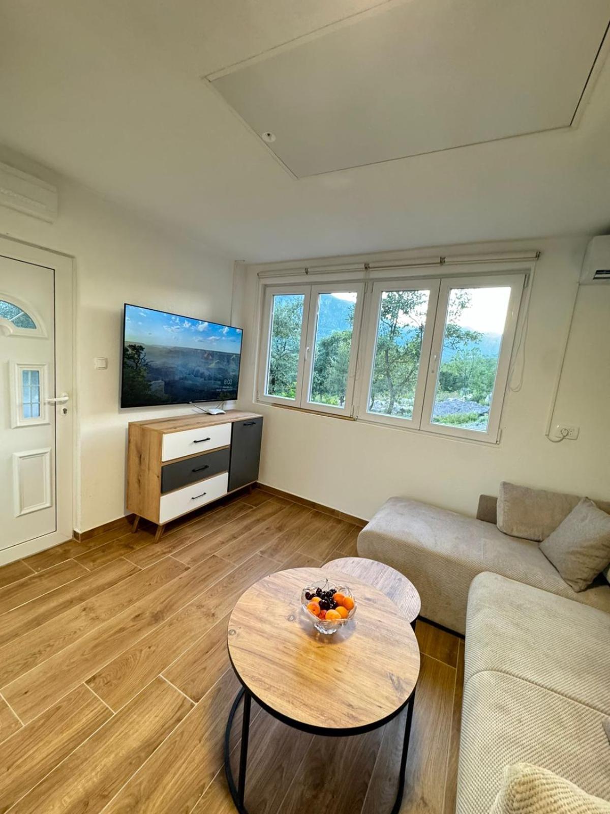 Villagio Virpazar Luaran gambar